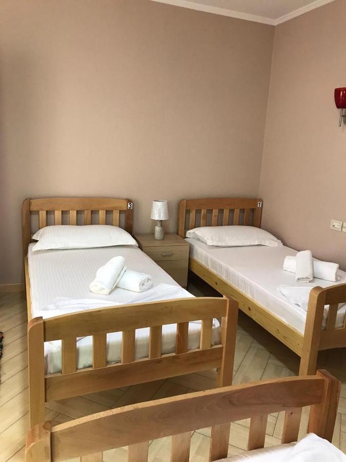 Hotel Durres Vila 53 Esterno foto
